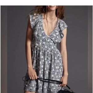 Anthropologie V-Neck Plunge Tunic Mini Dress - Boho Floral Ruffle Sundress - M